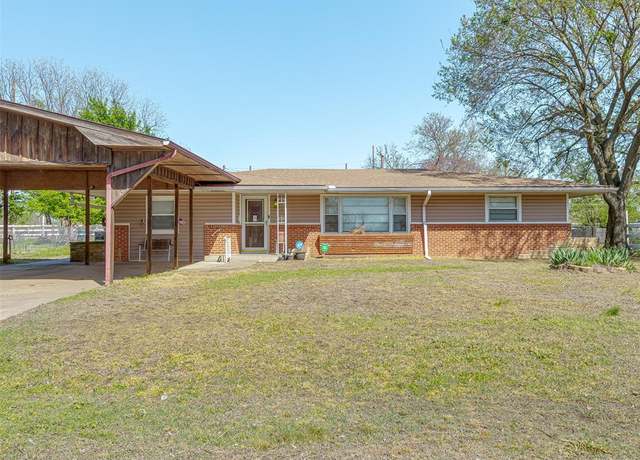 Property at 209 S 2nd Ave, Stroud, OK 74079, 3 beds, 2 baths