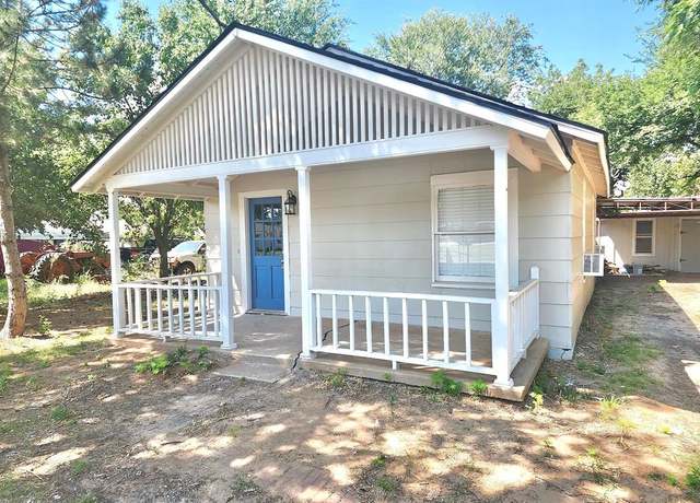 Property at 620 W Jackson St, Crescent, OK 73028, 2 beds, 1.5 baths