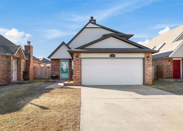 Property at 2401 Lakecrest Dr, Moore, OK 73170, 3 beds, 2 baths