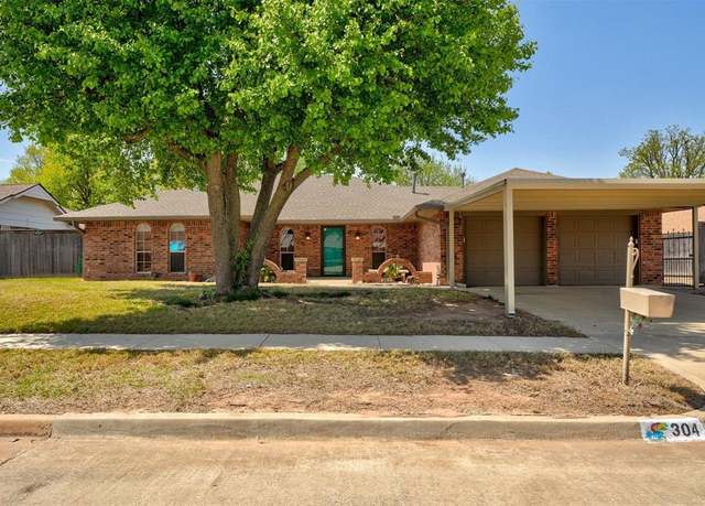 Property at 304 SW 99th St, Oklahoma City, OK 73139, 3 beds, 2 baths