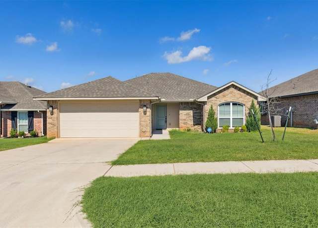 Property at 2122 Arcady Ave, Norman, OK 73026, 3 beds, 2 baths