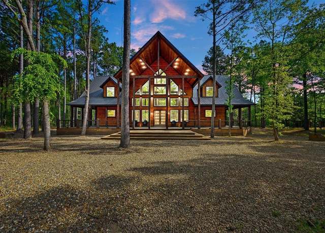 Property at 145 Hackberry Flat Trl, Broken Bow, OK 74728, 4 beds, 4.5 baths