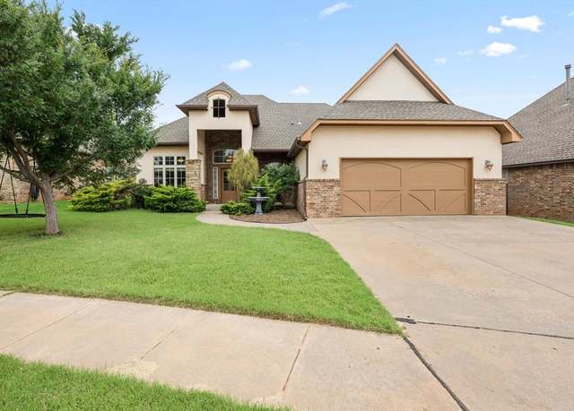 Property at 19216 Greenery Ln, Edmond, OK 73012, 3 beds, 2.5 baths