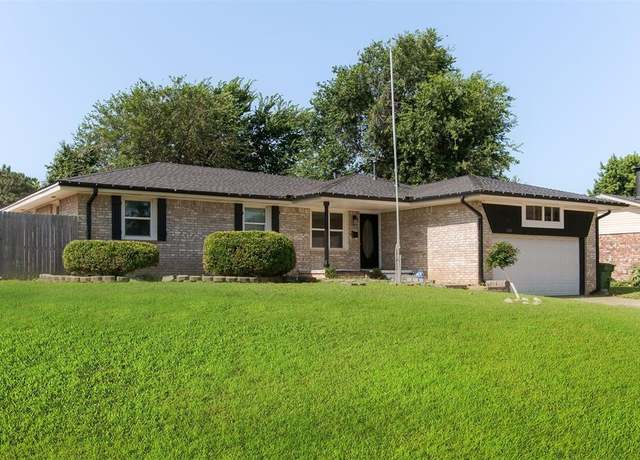 Property at 300 Yukon Ave, Yukon, OK 73099, 4 beds, 2 baths