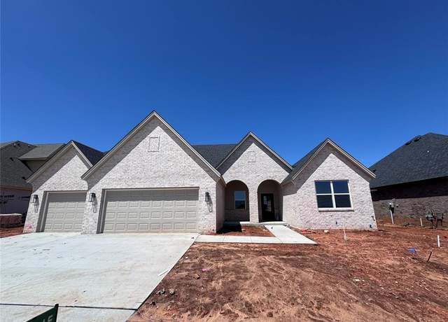 Property at 14521 Astor Ln, Yukon, OK 73099, 4 beds, 3.5 baths