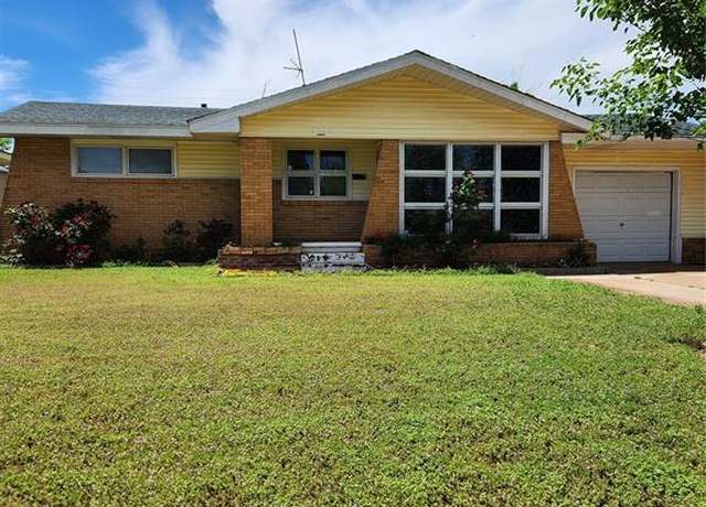 Property at 1405 N York St, Altus, OK 73521, 3 beds, 1 bath