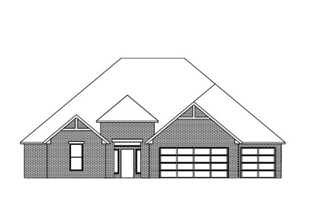 Property at 1925 SW 41 Ter, Moore, OK 73160, 5 beds, 3 baths