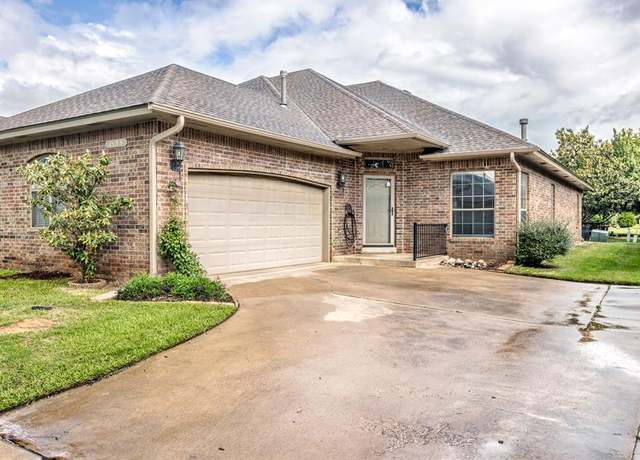 Property at 1933 NW 157th St, Edmond, OK 73013, 3 beds, 2 baths