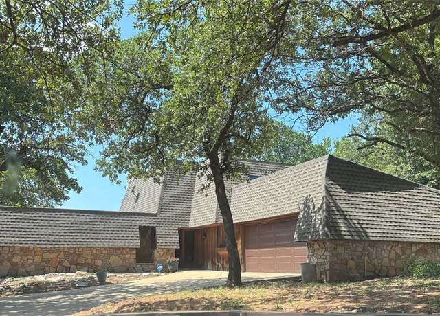 Property at 3112 Shady Lane Dr, Anadarko, OK 73005, 3 beds, 2 baths