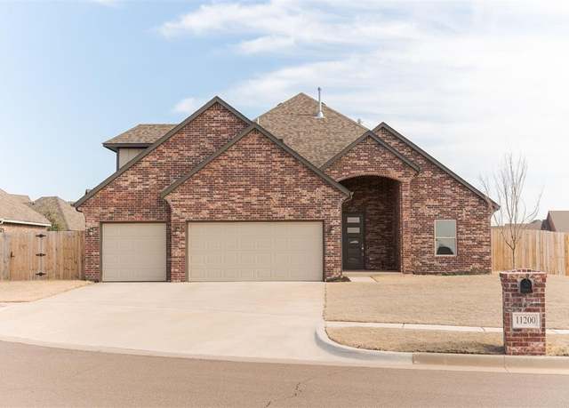 Property at 11200 Eagle Ct, Yukon, OK 73099, 4 beds, 2.5 baths
