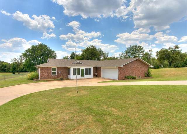 Property at 12030 NE 26th St, Choctaw, OK 73020, 4 beds, 3 baths