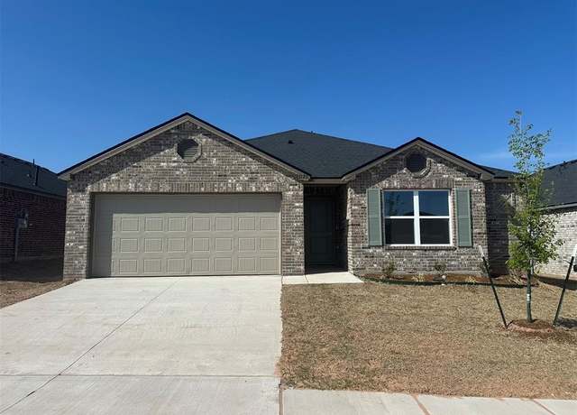 Property at 6125 Holm Oak Rd, Edmond, OK 73034, 4 beds, 2 baths