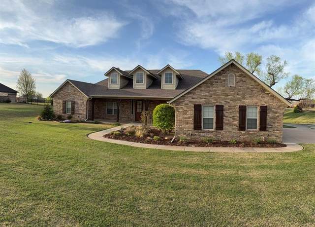 Property at 12955 Cadence Way, Edmond, OK 73025, 3 beds, 2.5 baths