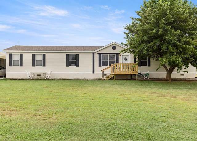 Property at 1352 Jacy Ln, Blanchard, OK 73010, 4 beds, 2 baths