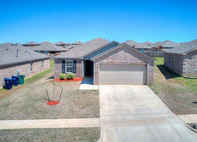 Property at 9704 Saddle Dr, Yukon, OK 73099, 3 beds, 2 baths