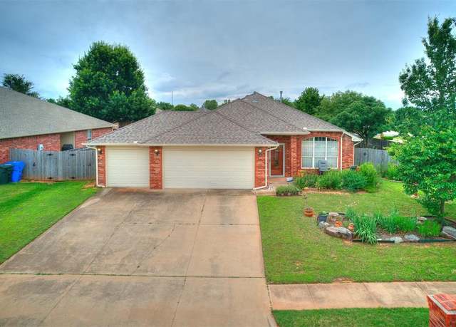 Property at 1204 Deer Run Dr, Norman, OK 73071, 4 beds, 2 baths