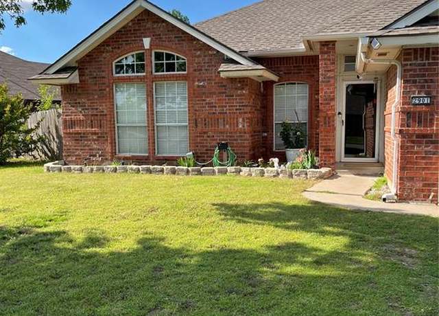 Property at 2901 SW 92nd St, Oklahoma City, OK 73159, 3 beds, 2 baths