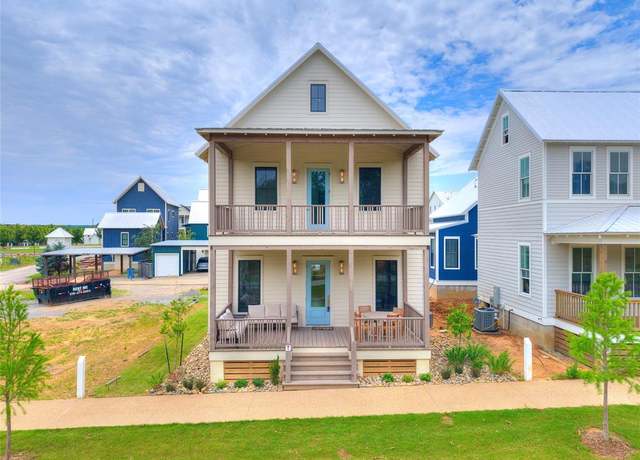 Property at 36 Hill St, Carlton Landing, OK 74432, 3 beds, 2.5 baths