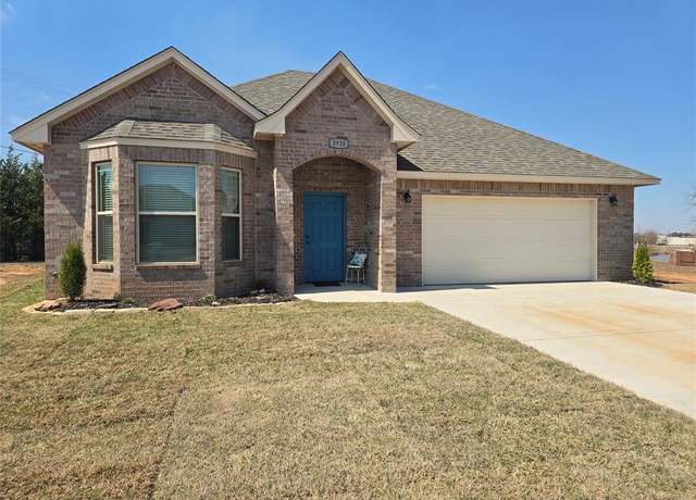 Property at 3930 Maple Grove Ave, Shawnee, OK 74804, 3 beds, 2 baths