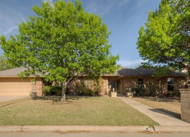 Property at 12512 Arrowhead Dr, Oklahoma City, OK 73120, 4 beds, 2.5 baths