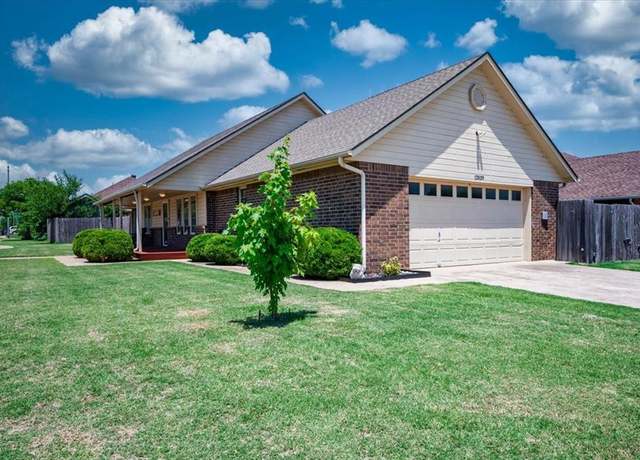 Property at 12529 SW 15th Ter, Yukon, OK 73099, 3 beds, 2 baths