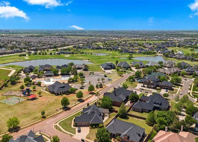 Property at 16724 Rainwater Trl, Edmond, OK 73012, 4 beds, 3.5 baths