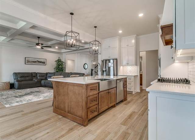 Property at 8800 Stark St, Arcadia, OK 73007, 5 beds, 3.5 baths