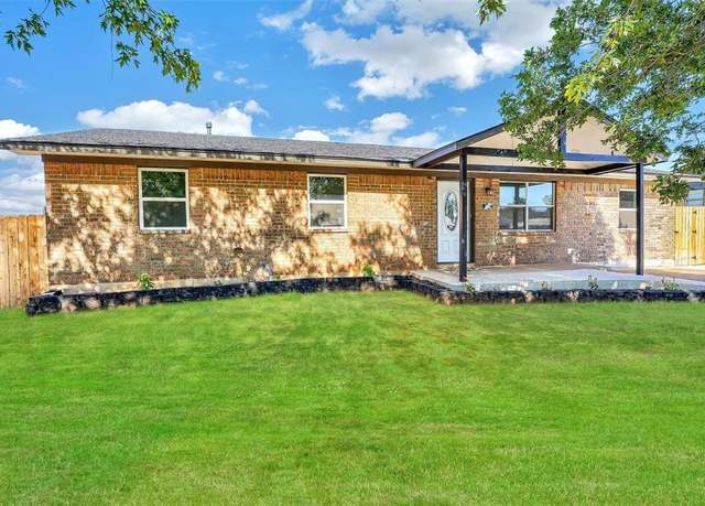 Property at 150 Bluestem St, Weatherford, OK 73096, 3 beds, 2 baths