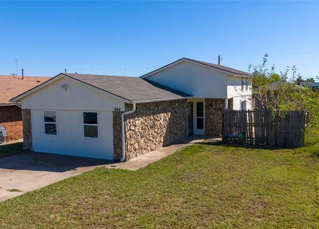 Property at 644 NW 113th St, Oklahoma City, OK 73114, 5 beds, 2 baths