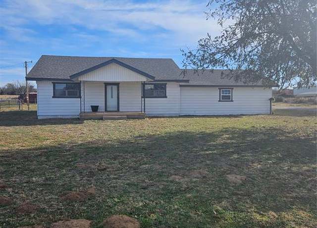 Property at 15444 S County Road 207, Blair, OK 73526, 3 beds, 1 bath