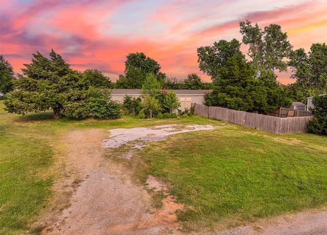Property at 6288 Ray Pl, Guthrie, OK 73044, 3 beds, 2 baths