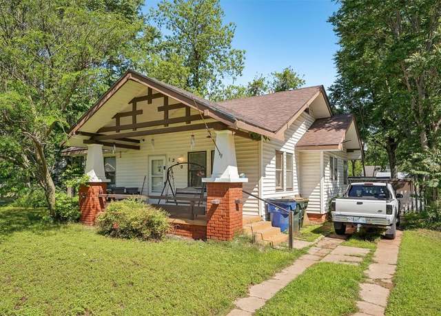 Property at 1220 W Iowa Ave, Chickasha, OK 73018, 3 beds, 1.5 baths