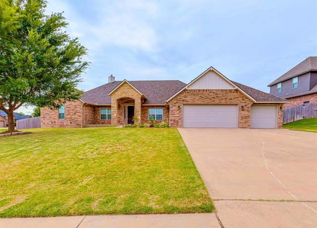 Property at 10804 NW 95th St, Yukon, OK 73099, 3 beds, 2.5 baths