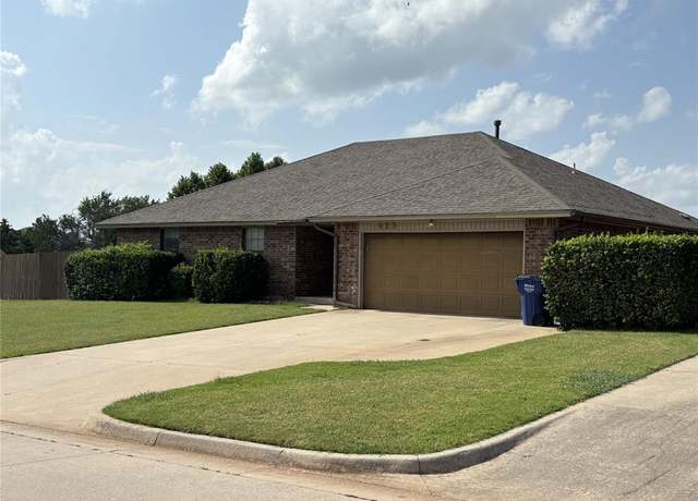 Property at 425 W Crooked Branch Way, Mustang, OK 73064, 3 beds, 2 baths