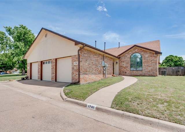 Property at 1741 Lionsgate Cir, Bethany, OK 73008, 2 beds, 2 baths