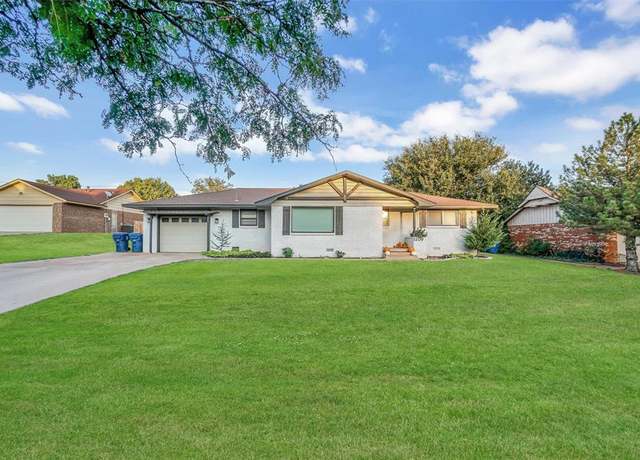 Property at 1109 N College St, Cordell, OK 73632, 3 beds, 2 baths