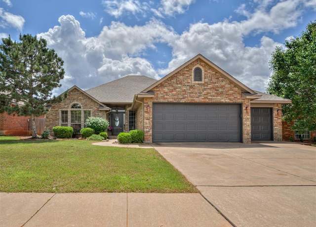 Property at 2828 NW 166th St, Edmond, OK 73012, 4 beds, 2 baths