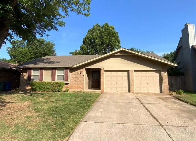 Property at 705 Holly Hill Rd, Edmond, OK 73003, 3 beds, 2 baths