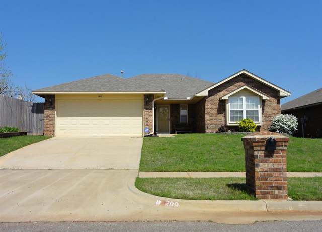 Property at 209 Tecumseh Ridge Rd, Norman, OK 73069, 3 beds, 2 baths