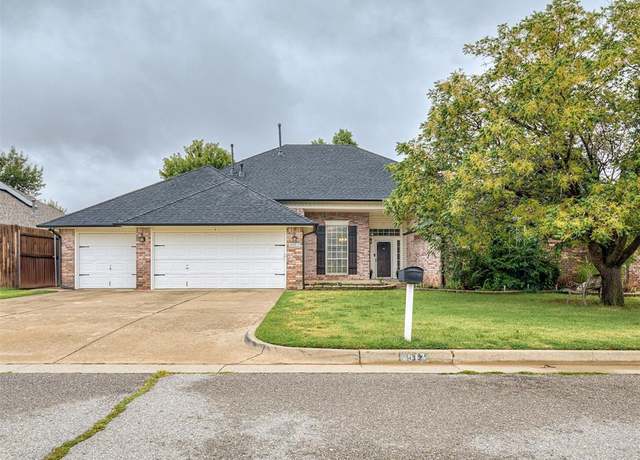 Property at 8913 NW 115th St, Oklahoma City, OK 73162, 4 beds, 3 baths