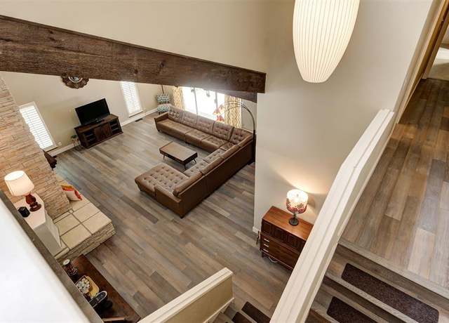 Property at 1810 Sandpiper Dr, Edmond, OK 73034, 4 beds, 2.5 baths