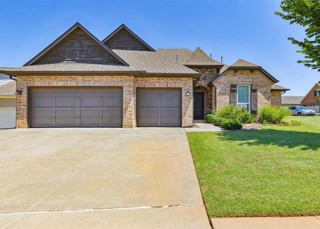Property at 501 NW 197th St, Edmond, OK 73012, 4 beds, 2 baths