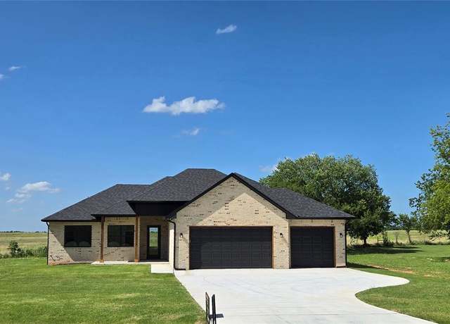 Property at 36120 Prairie Rdg, Shawnee, OK 74804, 3 beds, 2.5 baths