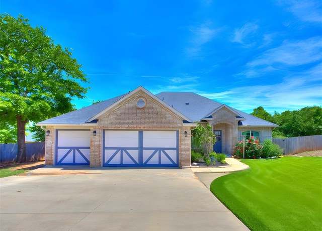 Property at 1790 Buckskin Ct, Blanchard, OK 73010, 4 beds, 3 baths