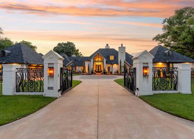 Property at 18909 Saddle River Dr, Edmond, OK 73012, 5 beds, 6.5 baths