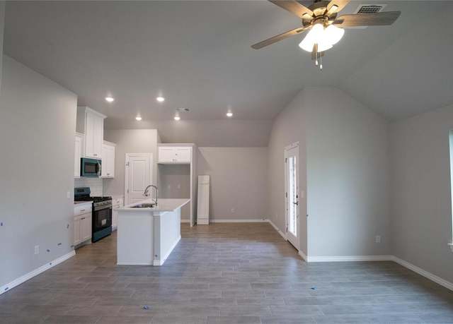 Property at 3217 Scissortail Way, Yukon, OK 73099, 3 beds, 2 baths