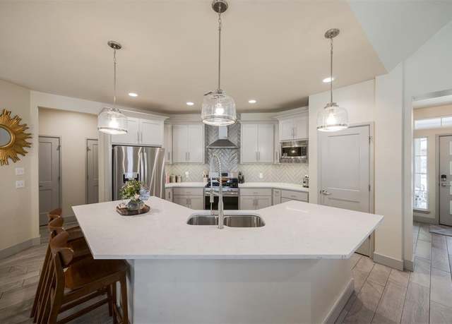 Property at 5521 N Miller Ave, Oklahoma City, OK 73112, 3 beds, 2 baths