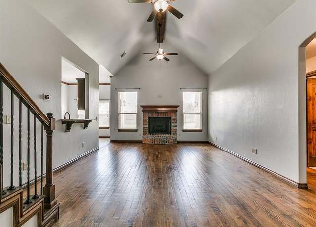 Property at 18204 Bridlington Dr, Edmond, OK 73012, 4 beds, 2.5 baths