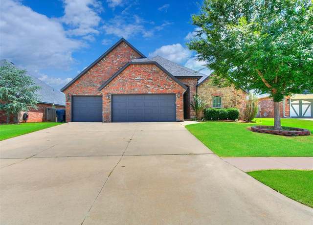 Property at 18204 Bridlington Dr, Edmond, OK 73012, 4 beds, 2.5 baths