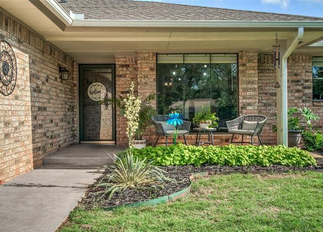 Property at 2416 Northwood Ln, Edmond, OK 73013, 3 beds, 2 baths